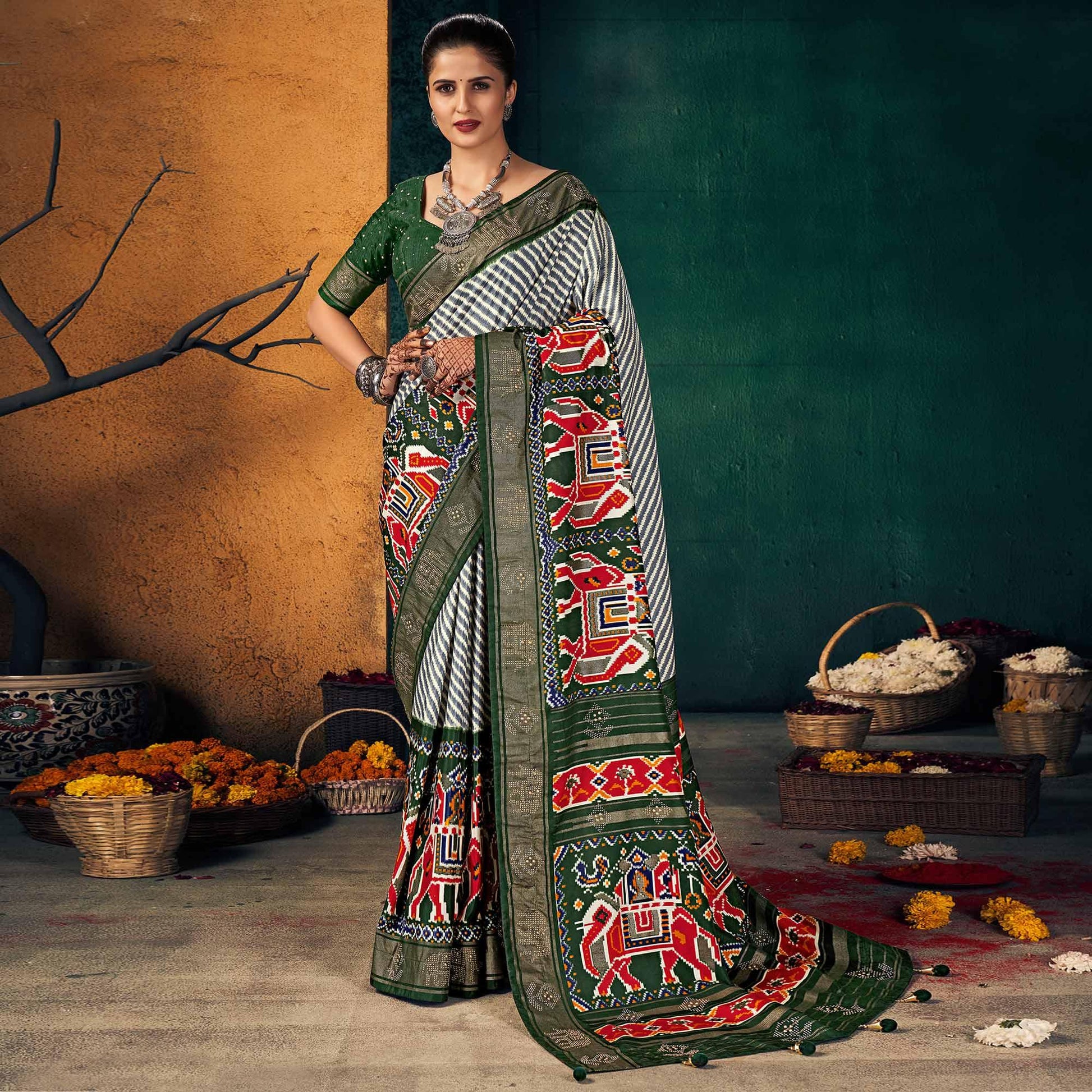 green-festive-wear-striped-printed-with-foil-border-dola-silk-saree-137645