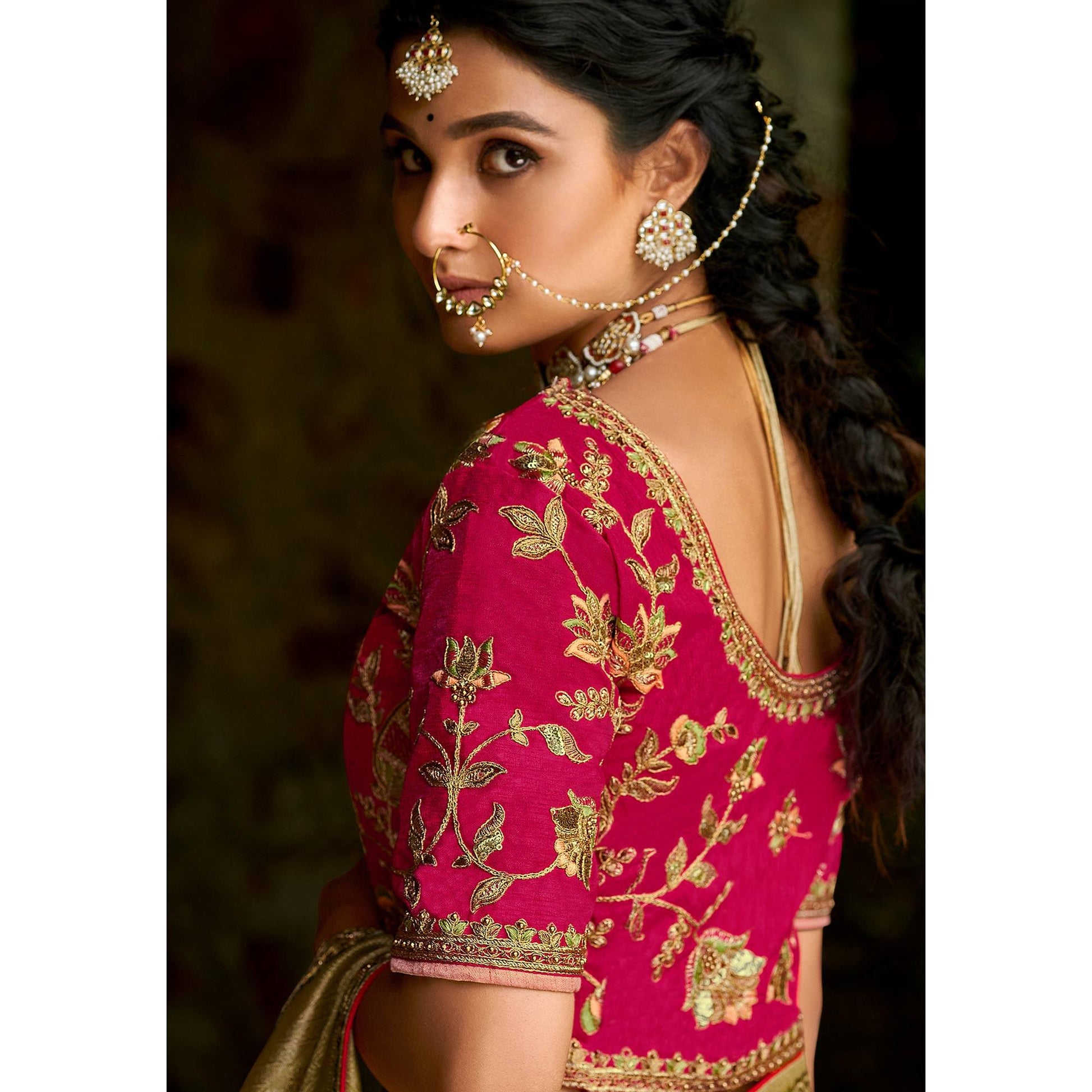 green-festive-wear-woven-embroidered-organza-saree-128556