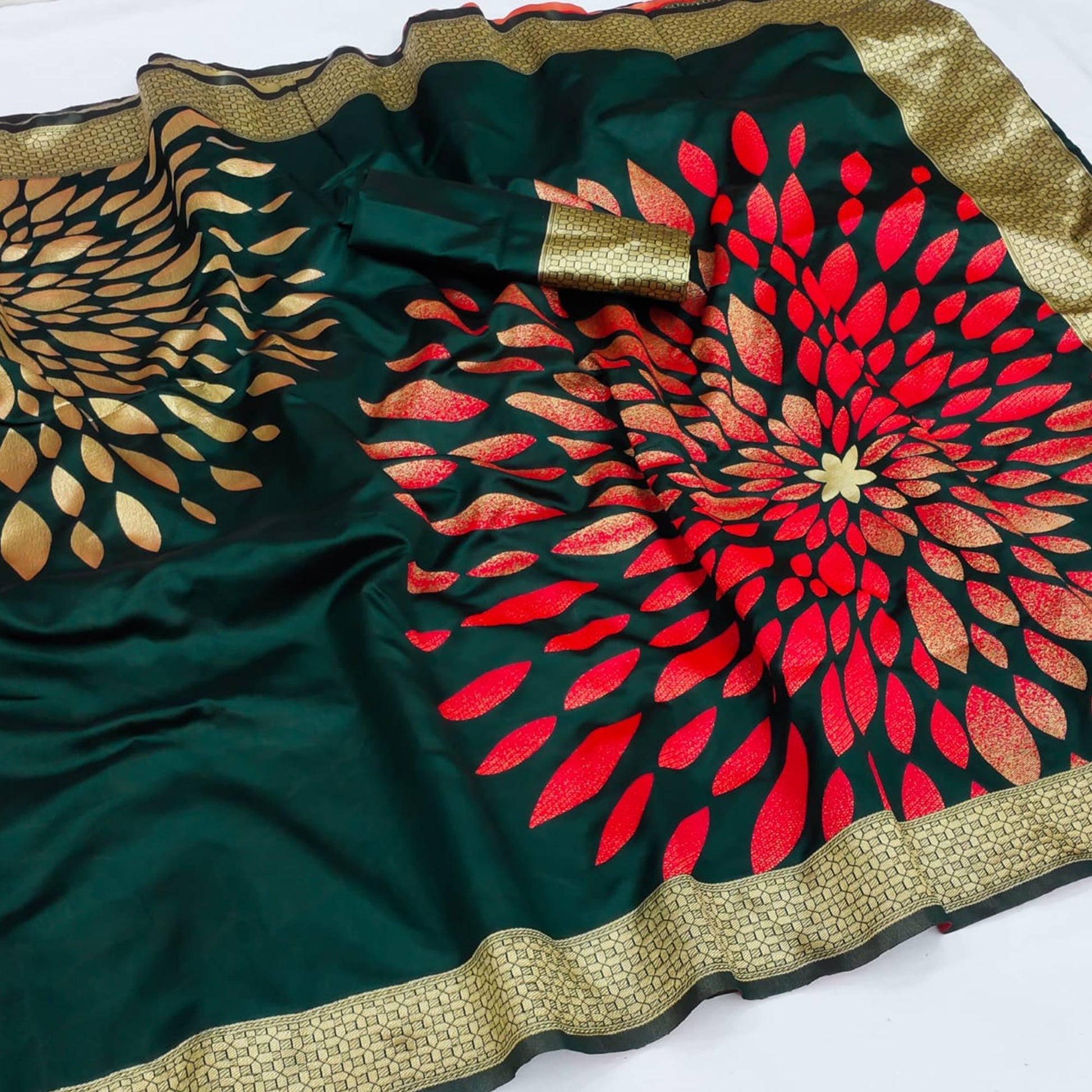 green-festive-wear-woven-art-silk-saree
