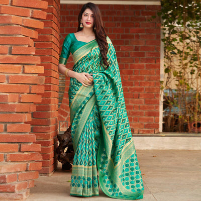 green-festive-wear-woven-banarasi-silk-saree-110606