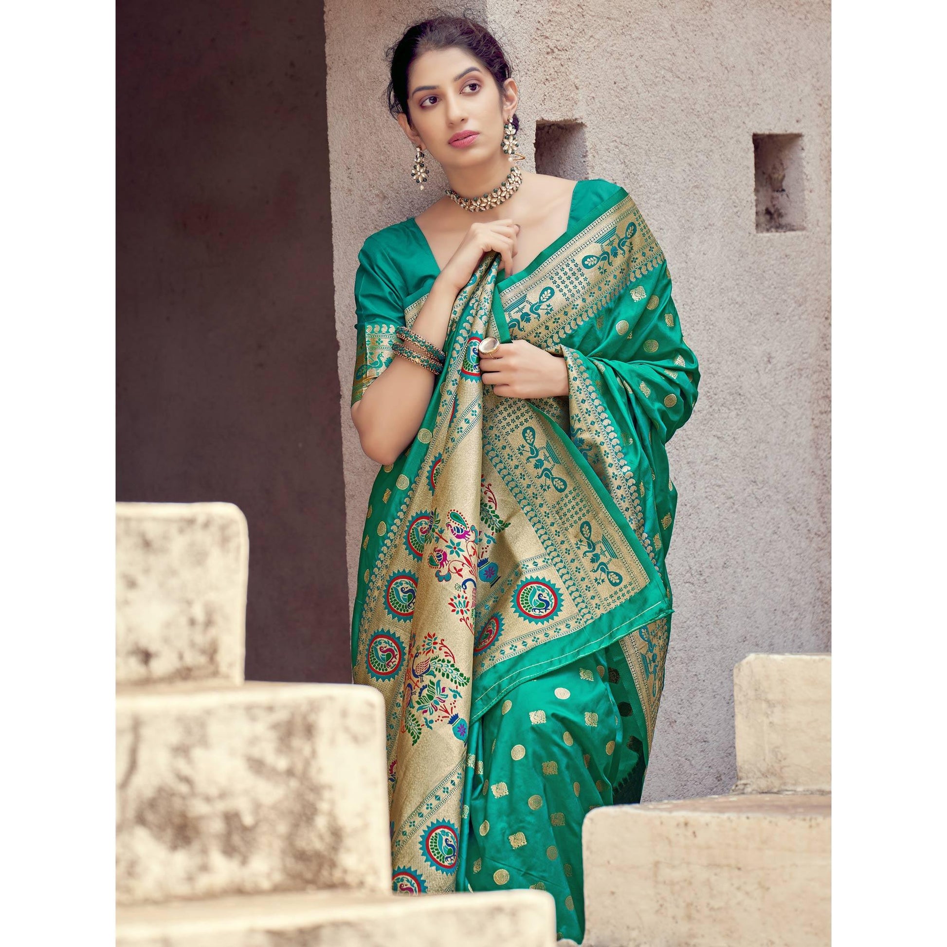 green-festive-wear-woven-banarasi-silk-saree-129733