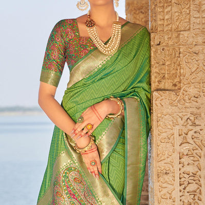 green-festive-wear-woven-banarasi-silk-saree-140376