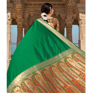 green-festive-wear-woven-banarasi-silk-saree-140372