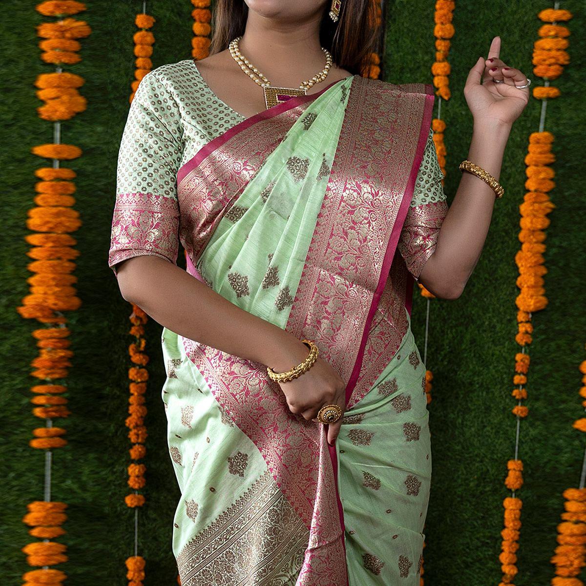green-festive-wear-woven-banarasi-silk-saree