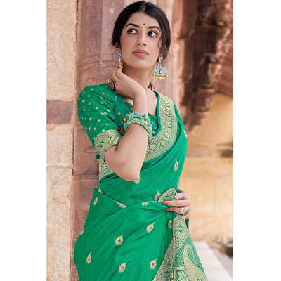 green-festive-wear-woven-banarasi-silk-saree-121929