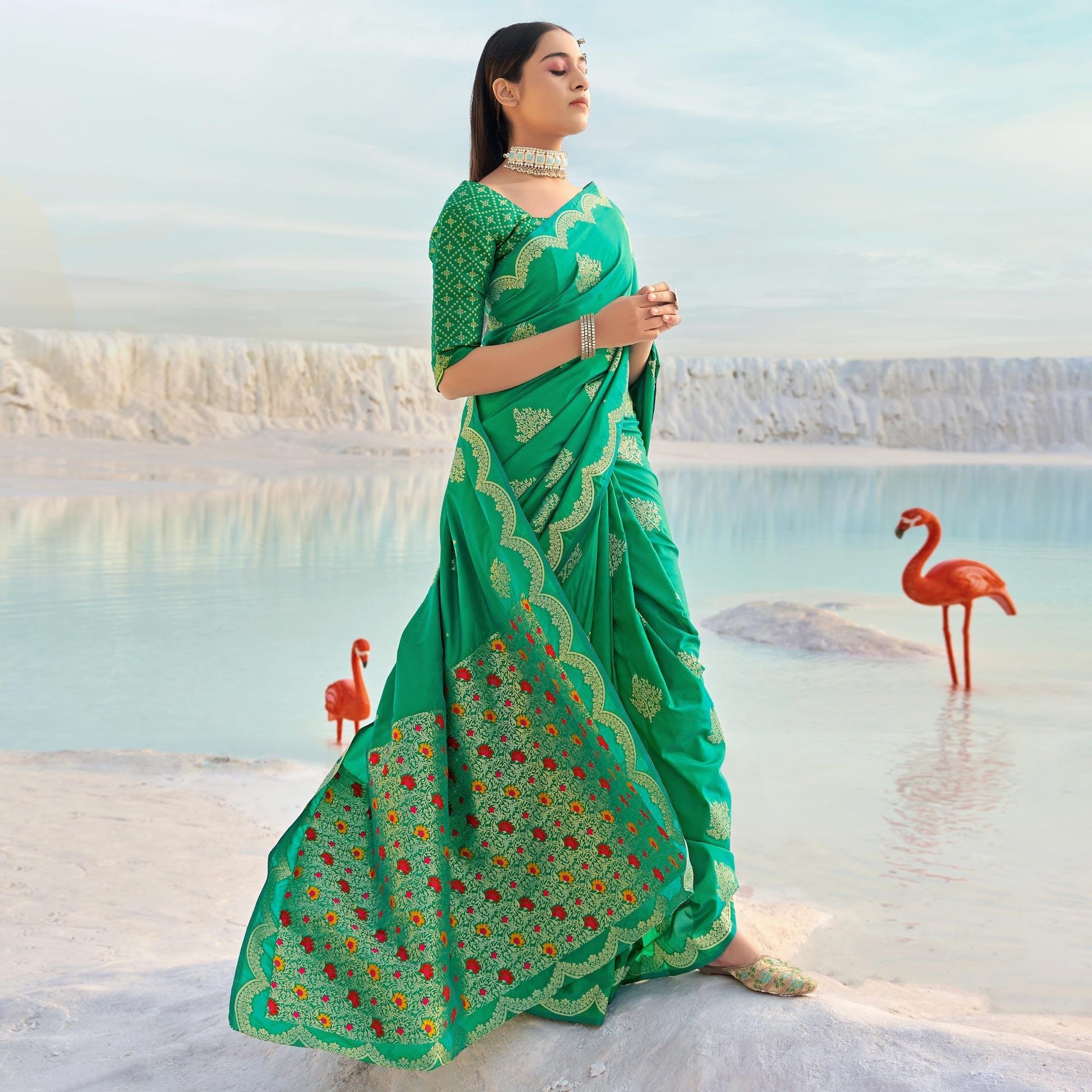 green-festive-wear-woven-banarasi-soft-silk-saree-137521