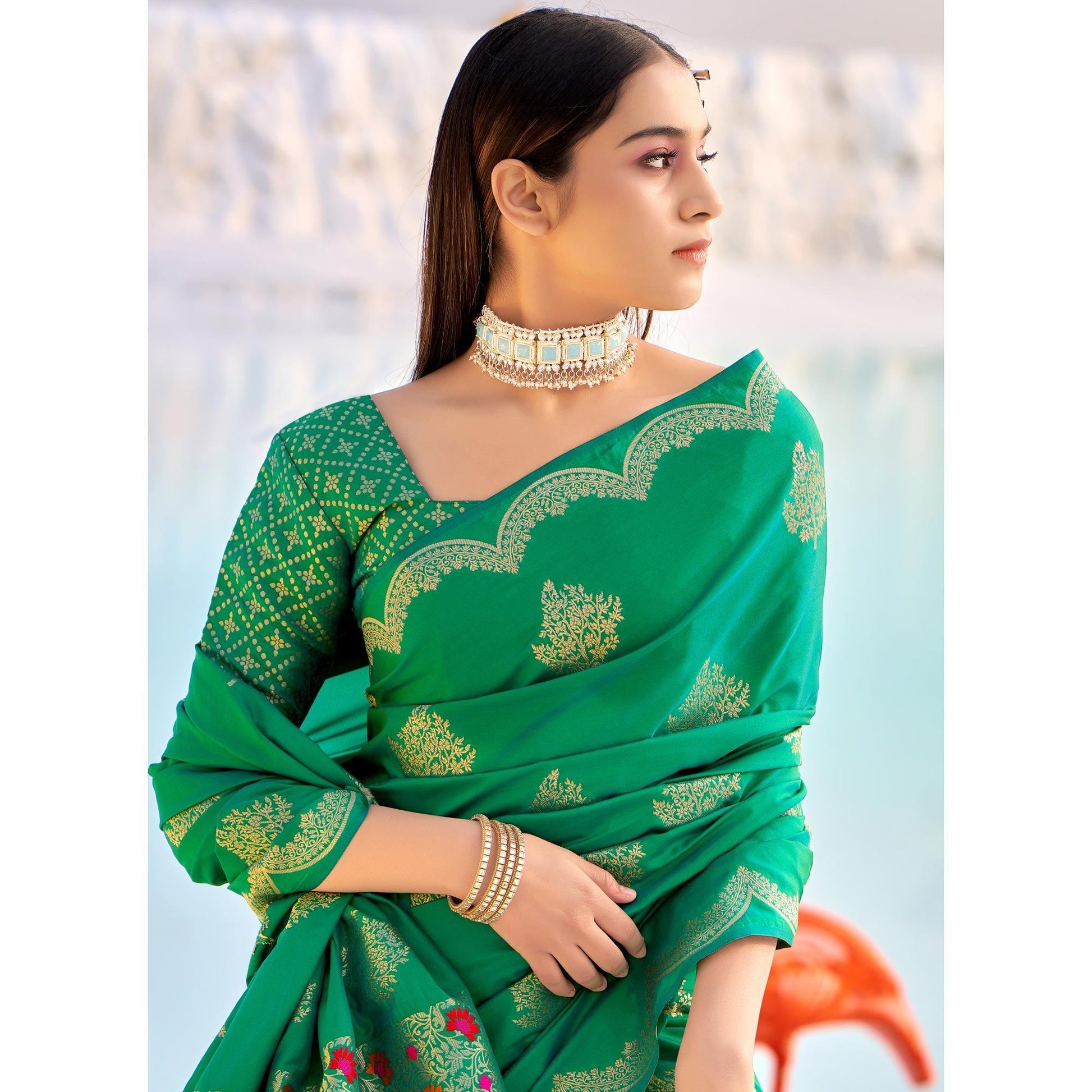 green-festive-wear-woven-banarasi-soft-silk-saree-137521