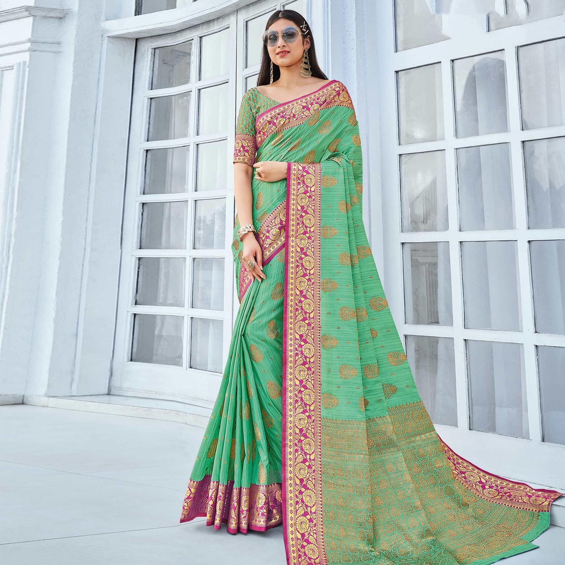 green-festive-wear-woven-cotton-handloom-saree-135564