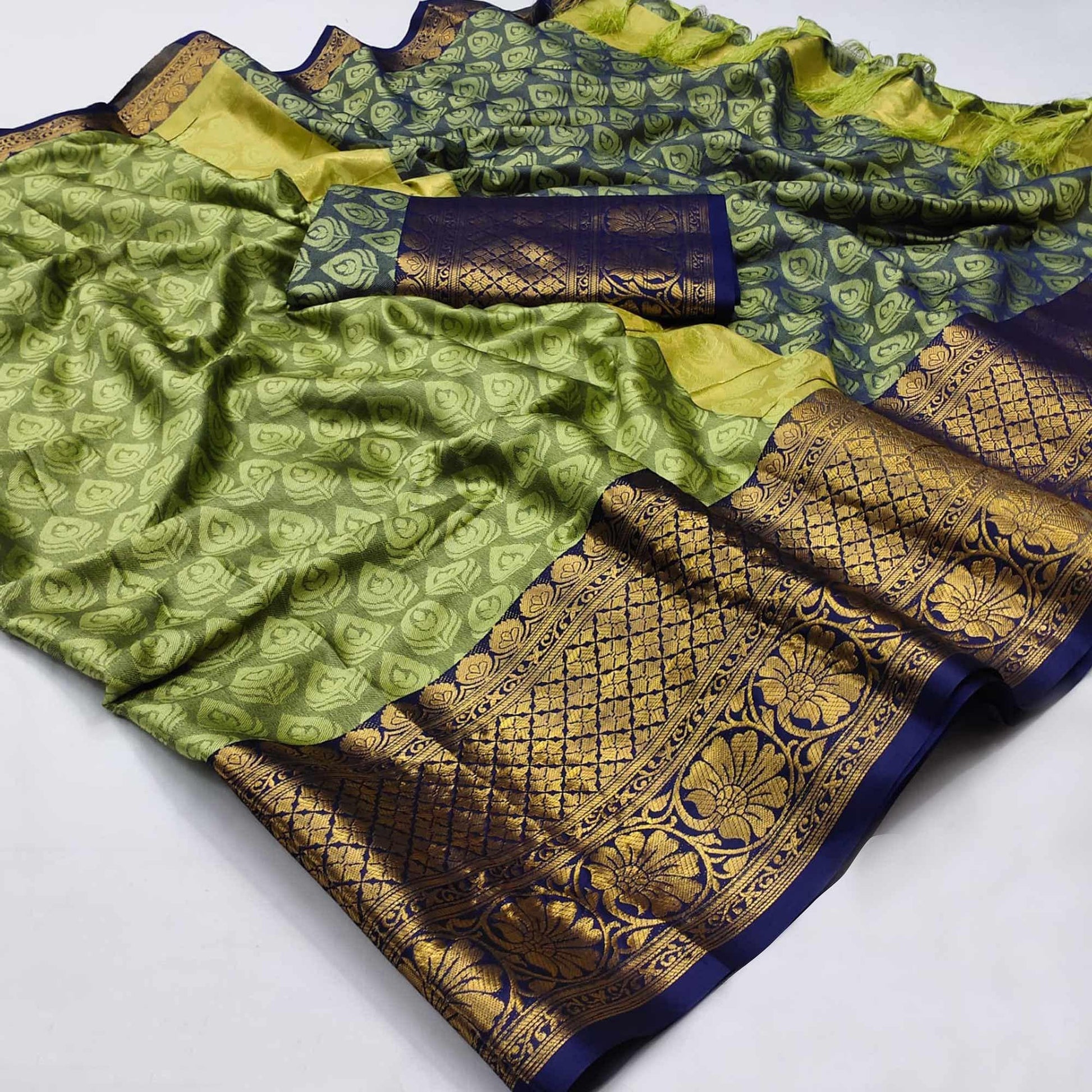 green-festive-wear-woven-cotton-saree-with-tassels-142092