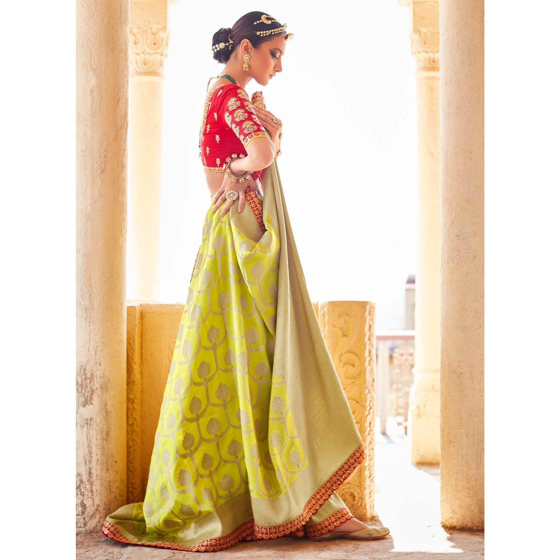 green-festive-wear-woven-dola-silk-saree-138927