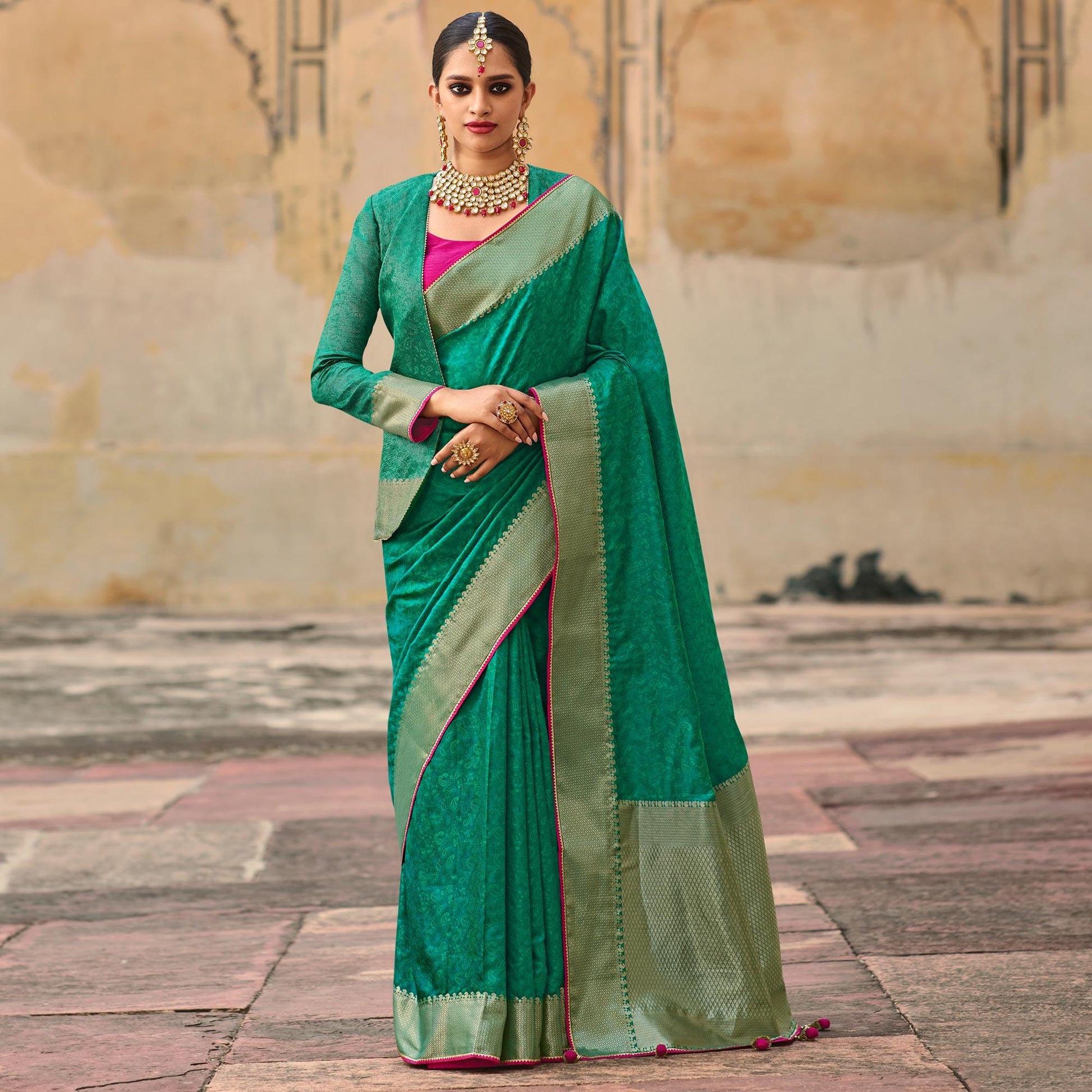green-festive-wear-woven-fancy-silk-saree-123040