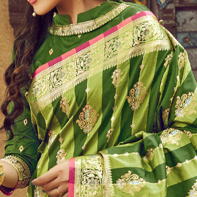 green-festive-wear-woven-handloom-silk-saree-128428