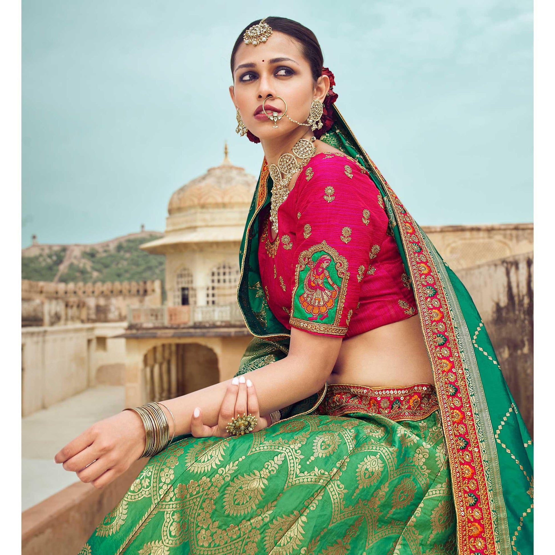 green-festive-wear-woven-heavy-banarasi-silk-lehenga-choli-136871