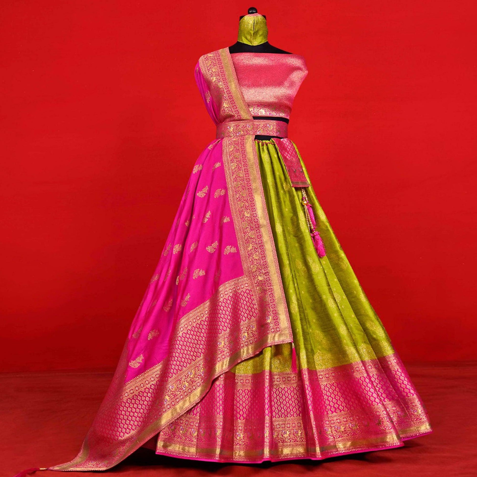 green-festive-wear-woven-jacquard-lehenga-choli-142580