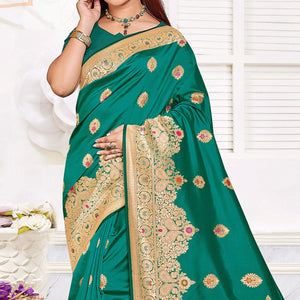 green-festive-wear-woven-jari-border-soft-silk-saree-137863