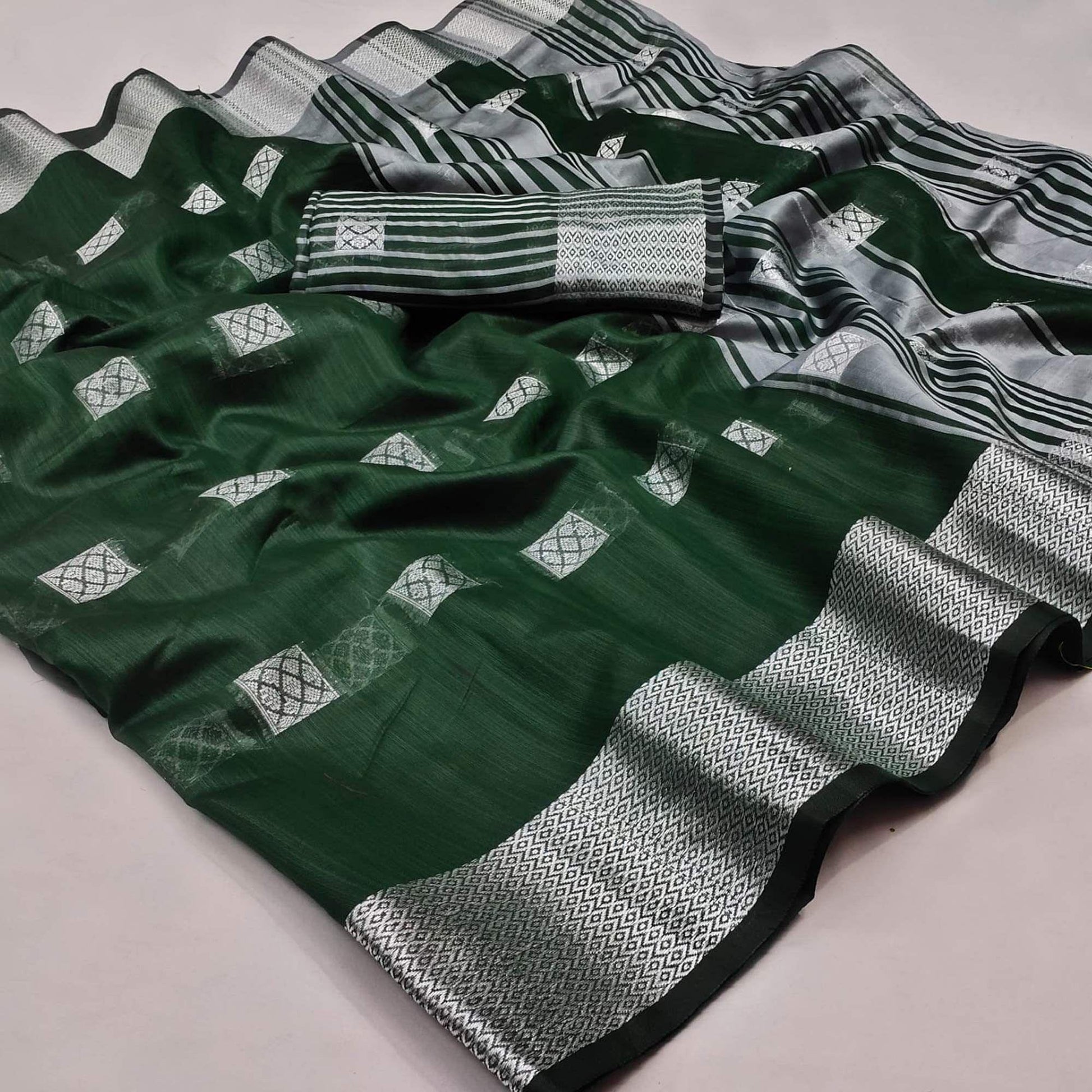 green-festive-wear-woven-linen-saree-142284