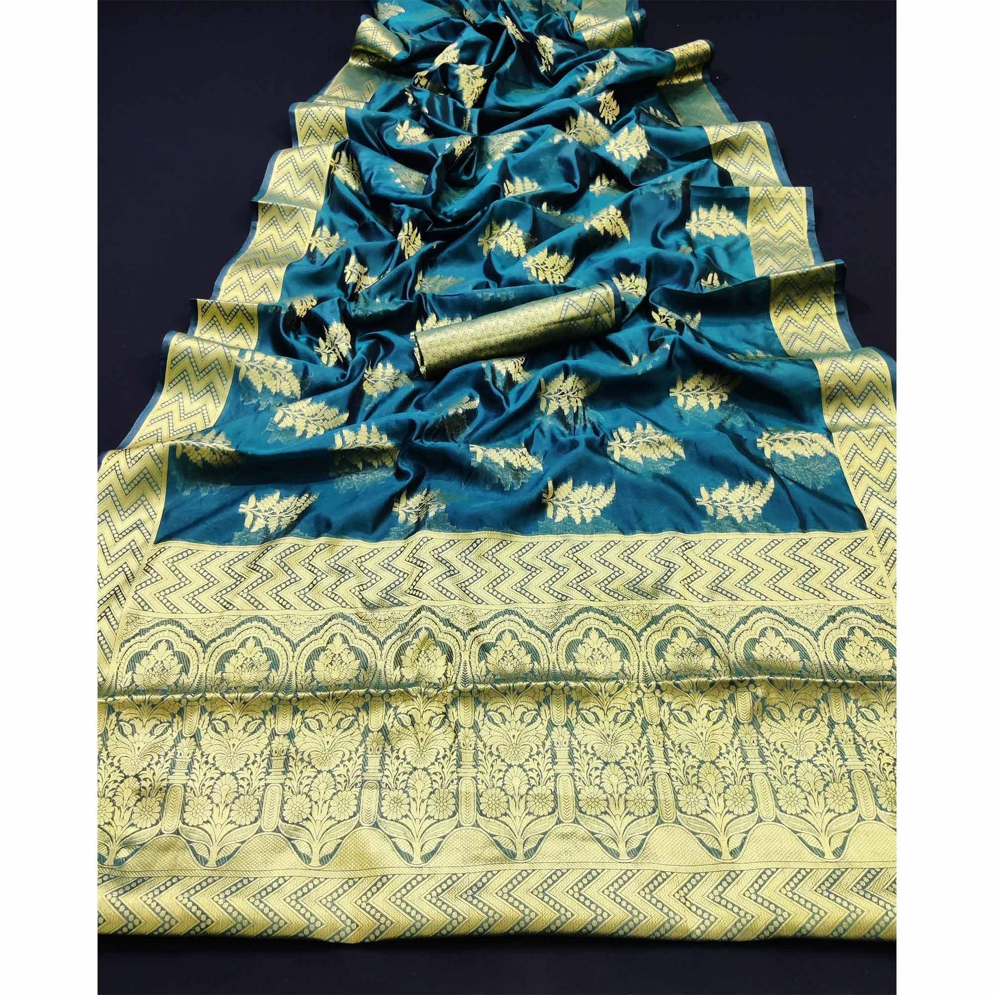 green-festive-wear-woven-organza-saree-128562