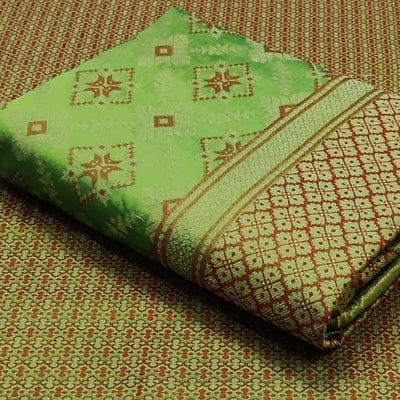 green-festive-wear-woven-patola-silk-saree-106157