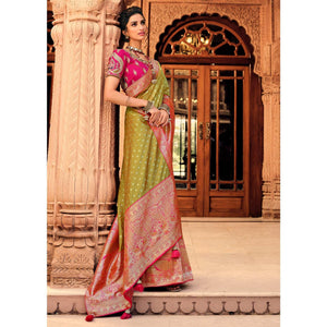 green-festive-wear-woven-silk-saree