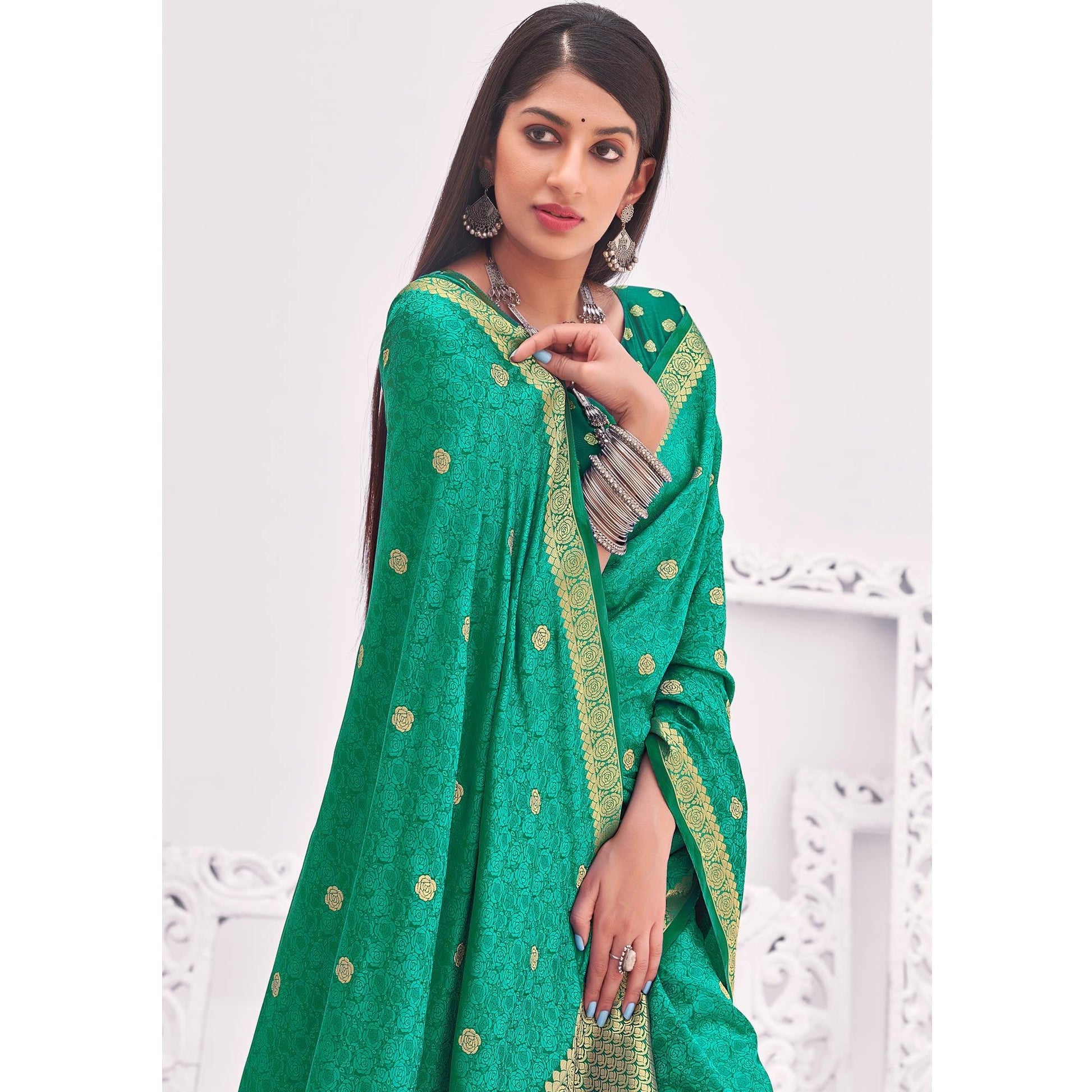 green-festive-wear-woven-satin-saree-140236
