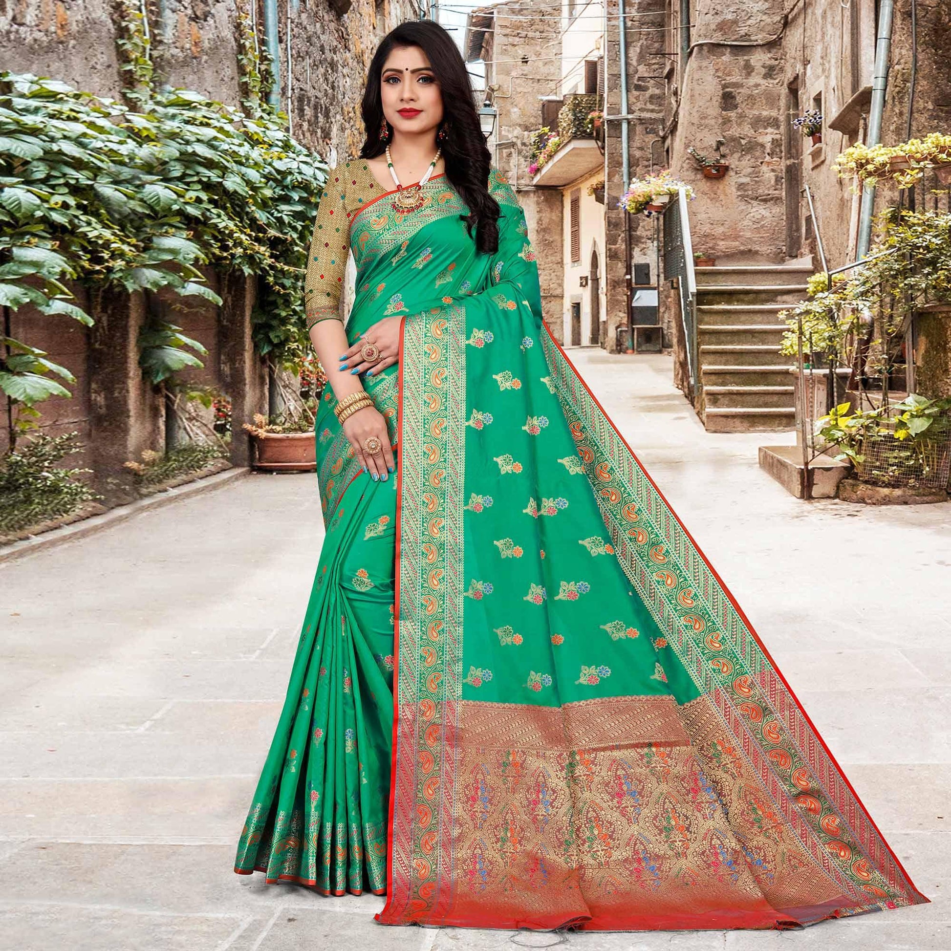 green-festive-wear-woven-silk-saree-140102