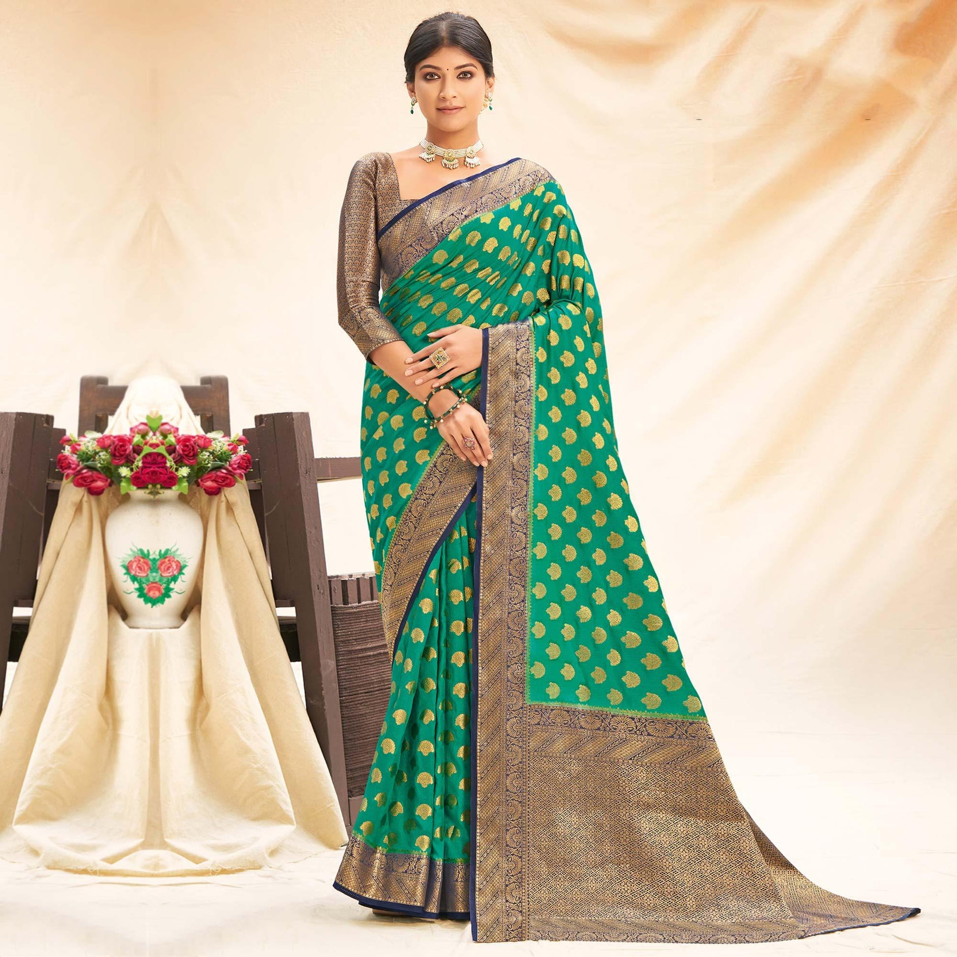 green-festive-wear-woven-silk-saree-127513