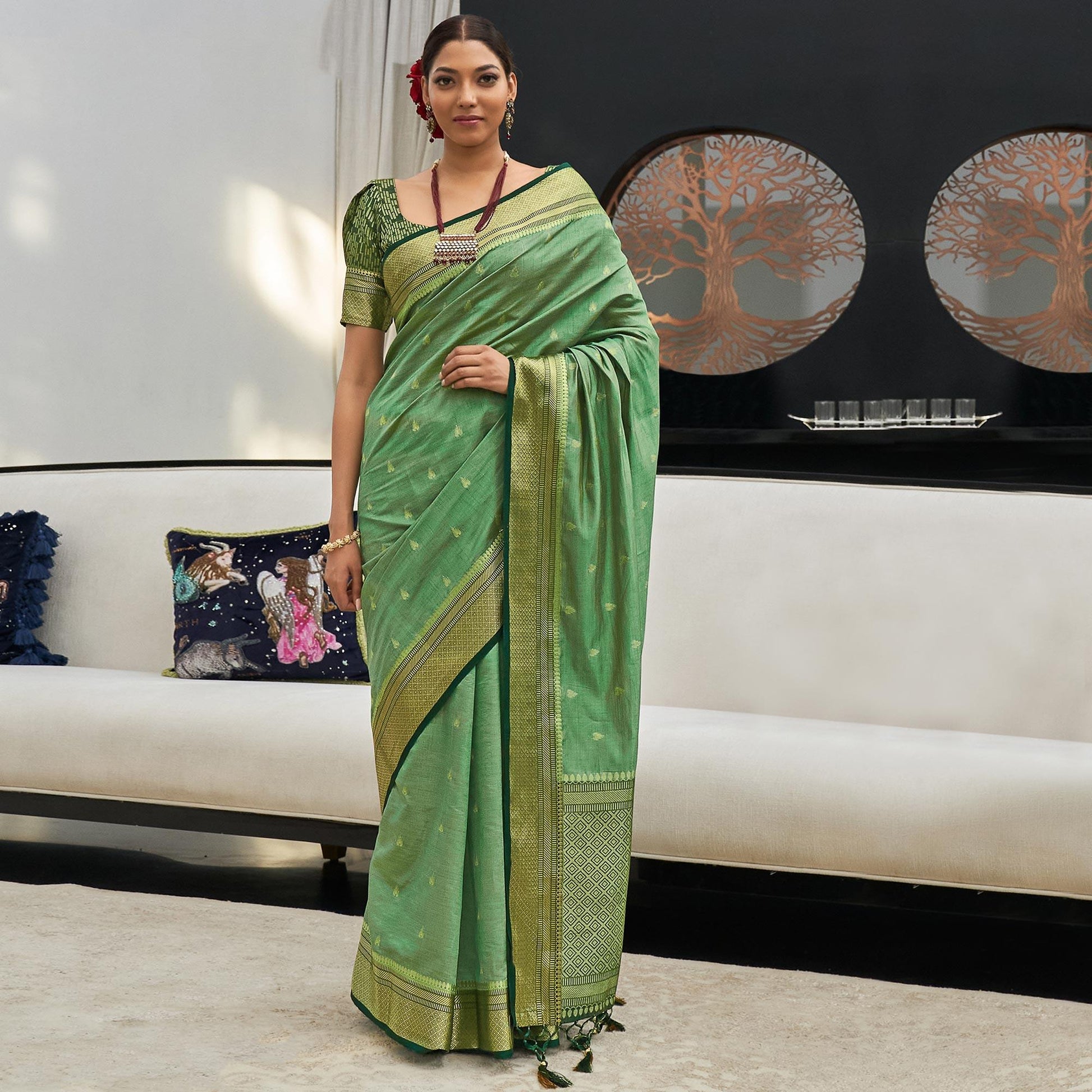 green-festive-wear-woven-silk-saree-127394