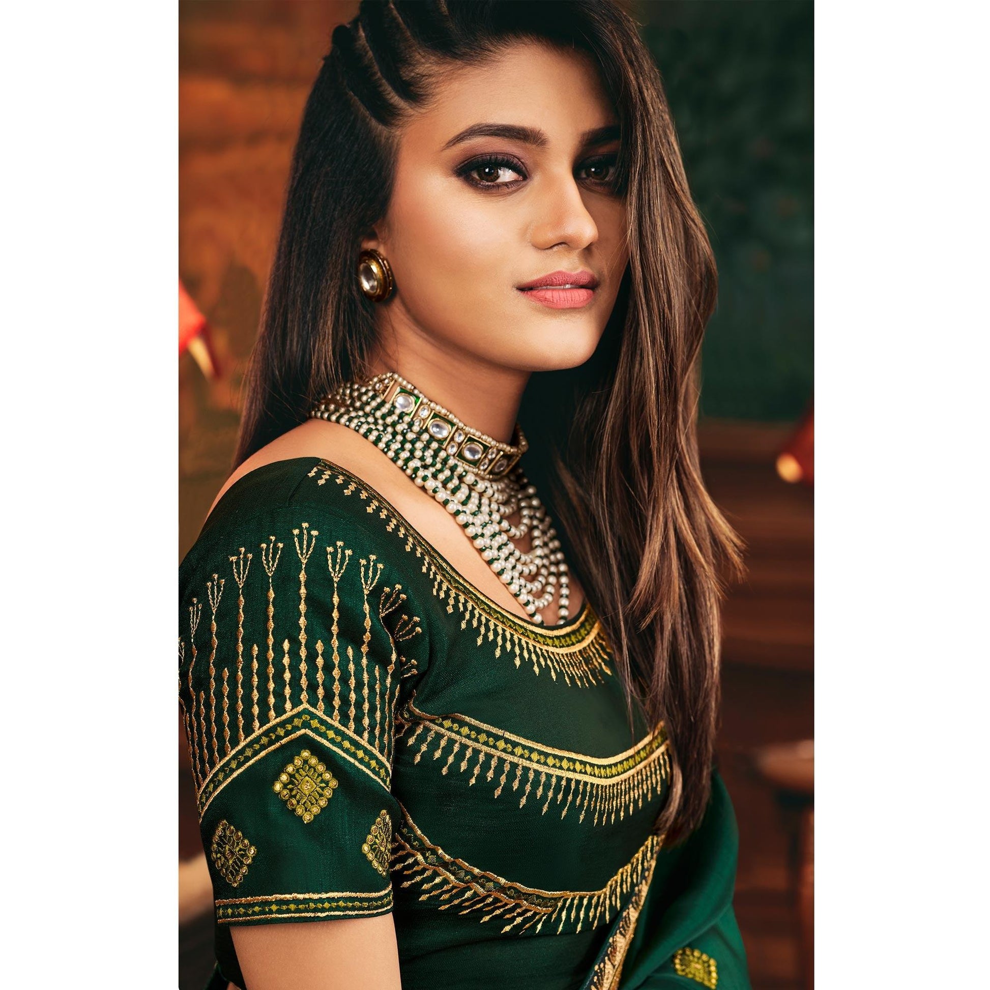 green-festive-wear-woven-silk-saree-120866