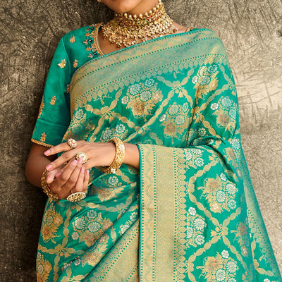 green-festive-wear-woven-silk-saree-135401