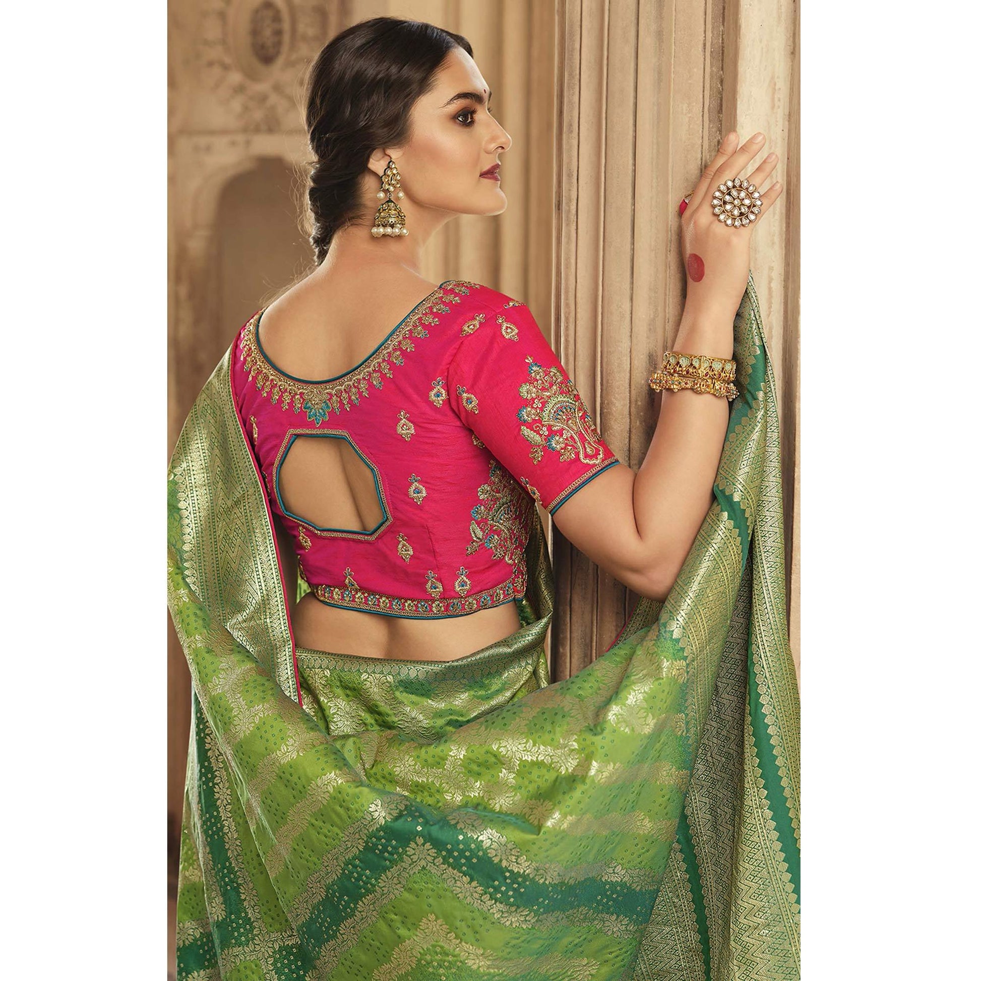 green-festive-wear-woven-silk-saree-138914