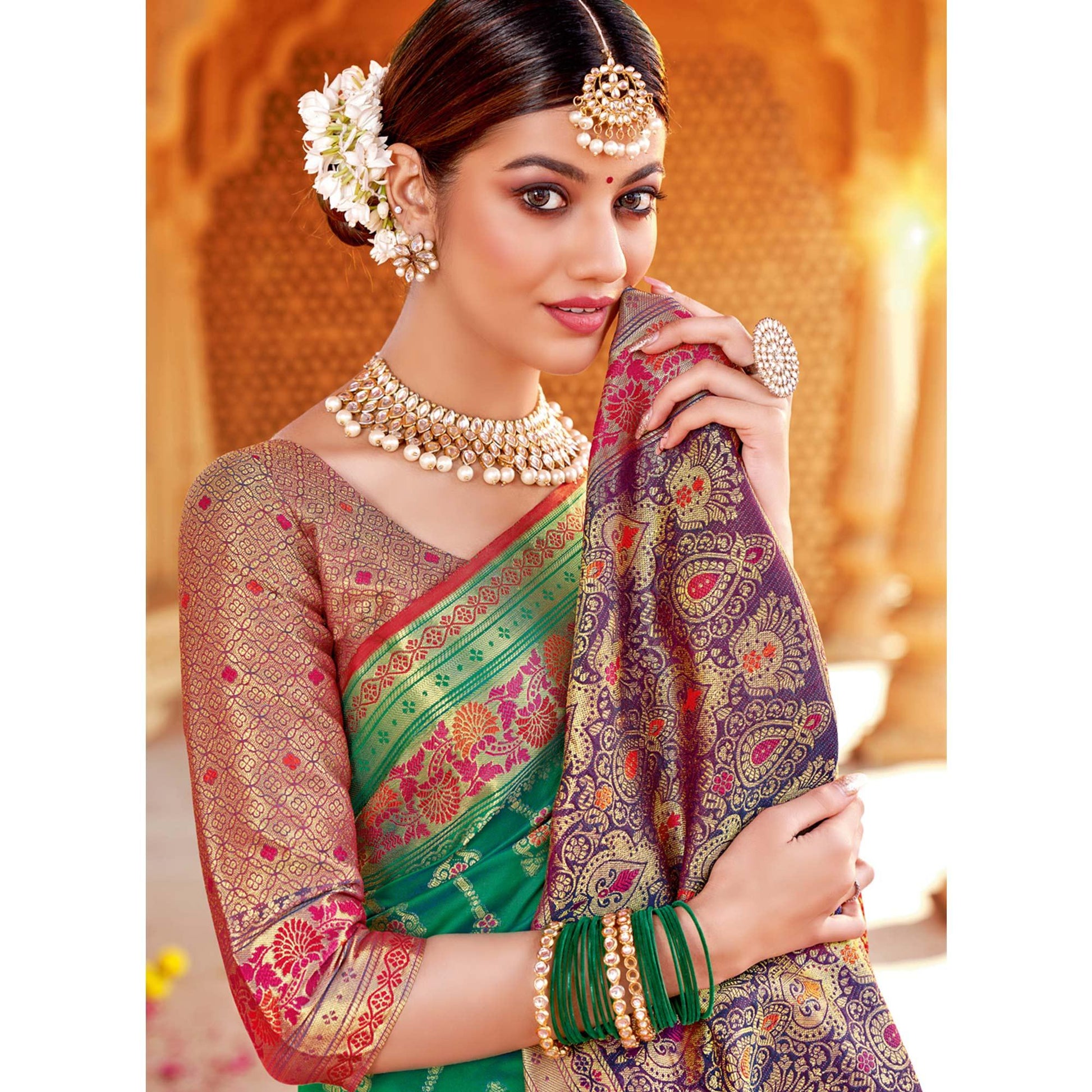 green-festive-wear-woven-silk-saree-139525