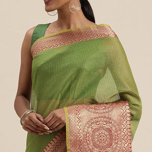 green-festive-wear-woven-silk-saree-with-jacquard-border-109205