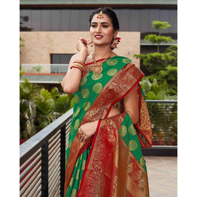 green-festive-wear-woven-silk-saree-with-meena-butta-rich-pallu-123157