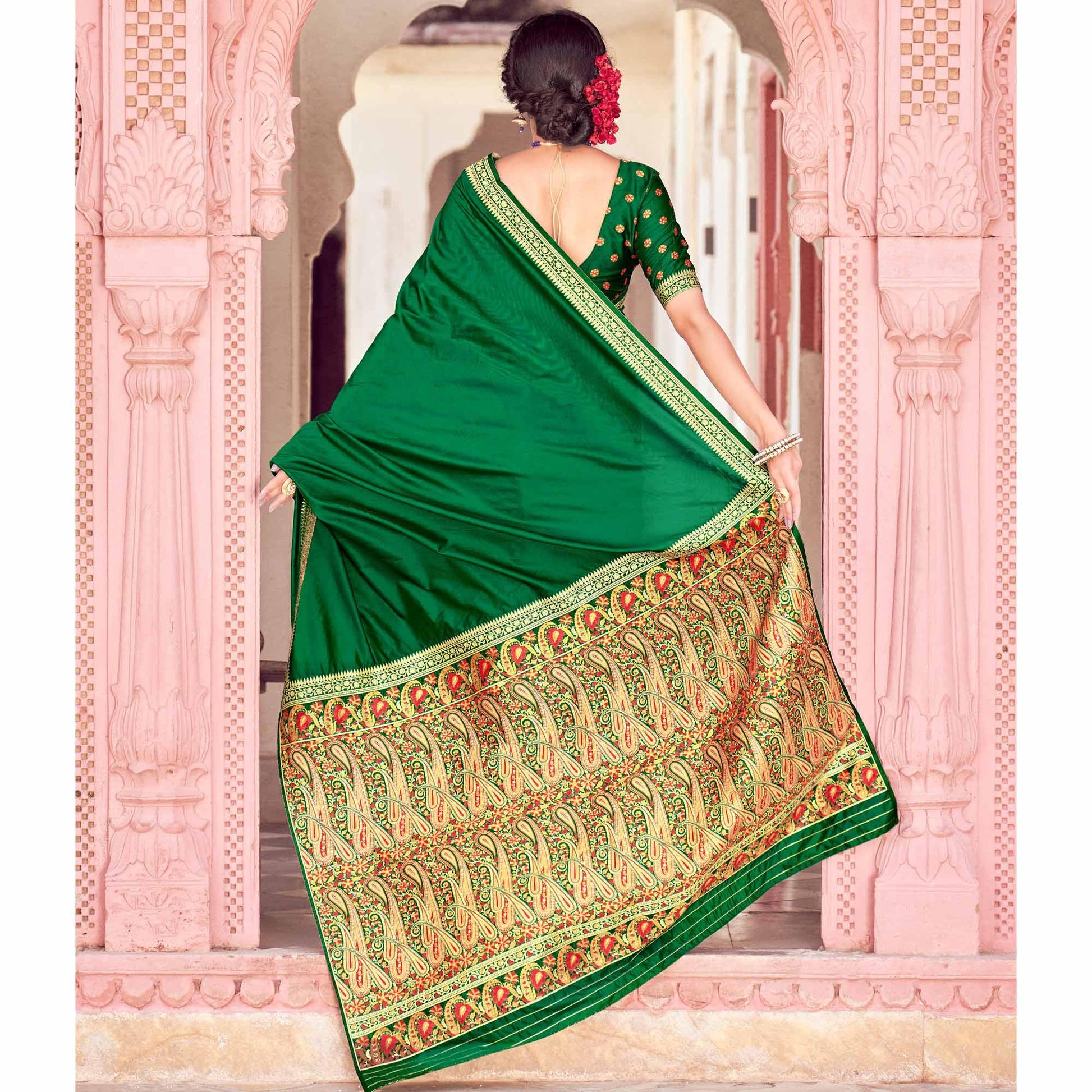 green-festive-wear-woven-soft-banarasi-silk-saree-128574