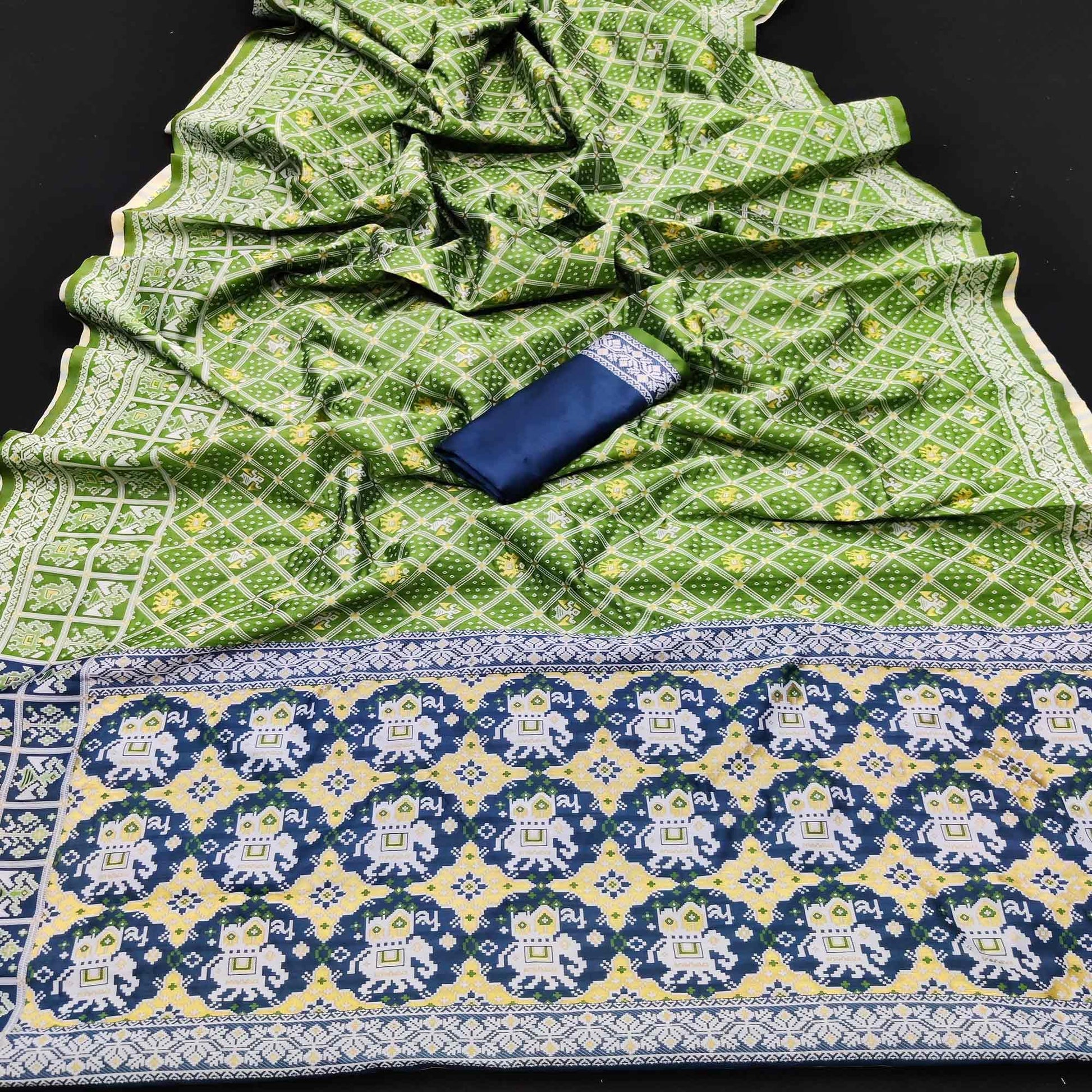 green-festive-wear-woven-soft-silk-patola-saree-136546