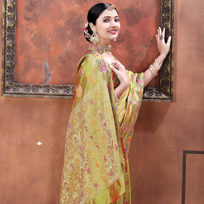 green-festive-wear-woven-soft-silk-saree-128407