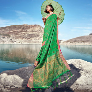 green-festive-wear-zari-woven-banarasi-silk-saree-140368