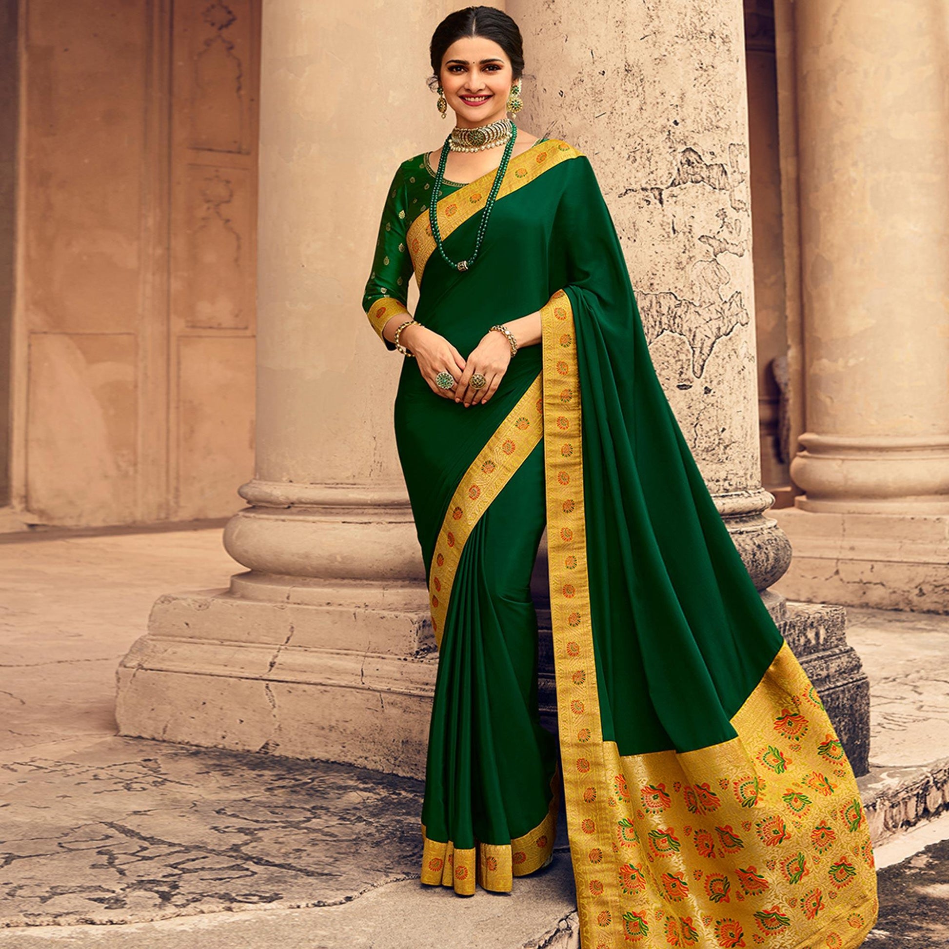 green-festive-wear-zari-woven-with-jacquard-lace-pallu-sana-silk-saree-130509