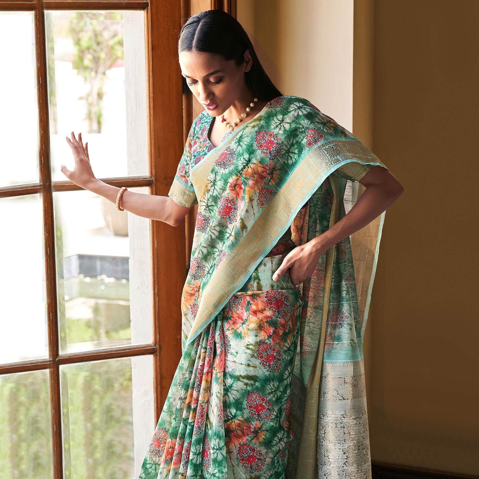 green-floral-digital-printed-with-sequence-linen-saree-144964