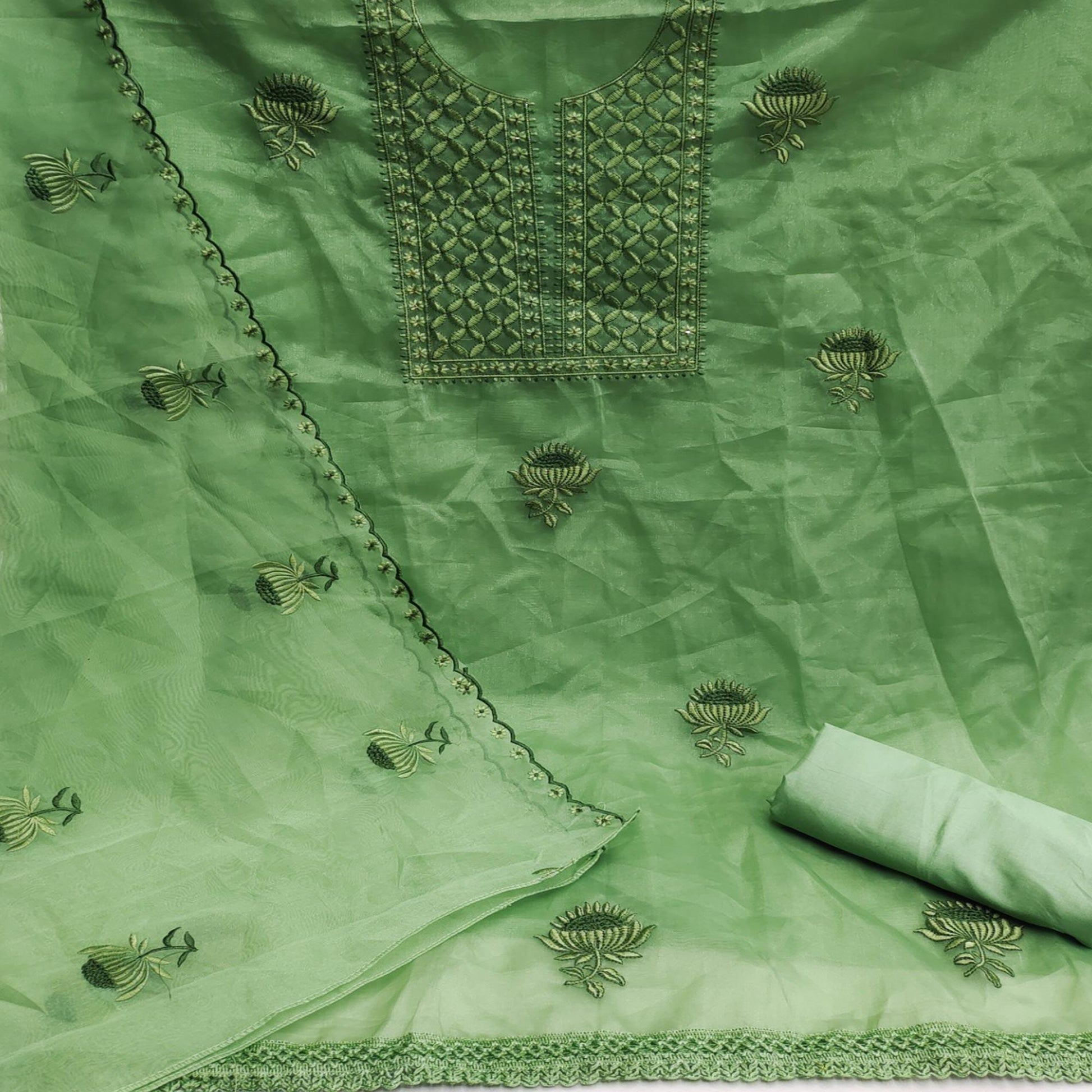 green-casual-wear-floral-sequence-embroidered-organza-dress-material-137018