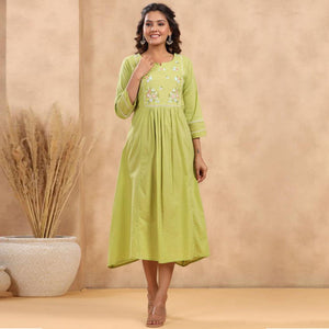 green-casual-wear-embroidered-pure-cotton-dress-141968