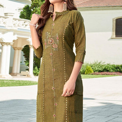 green-casual-wear-floral-embroidered-cotton-kurti-pant-set-141016
