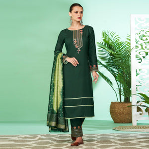 green-floral-embroidered-rayon-kurti-pant-set-145323