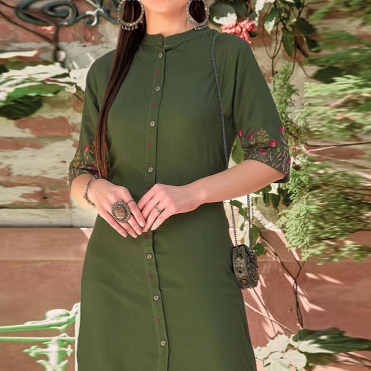 green-floral-embroidered-rayon-kurti-143986