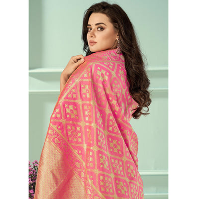 green-floral-embroidered-rayon-partywear-suit-139908