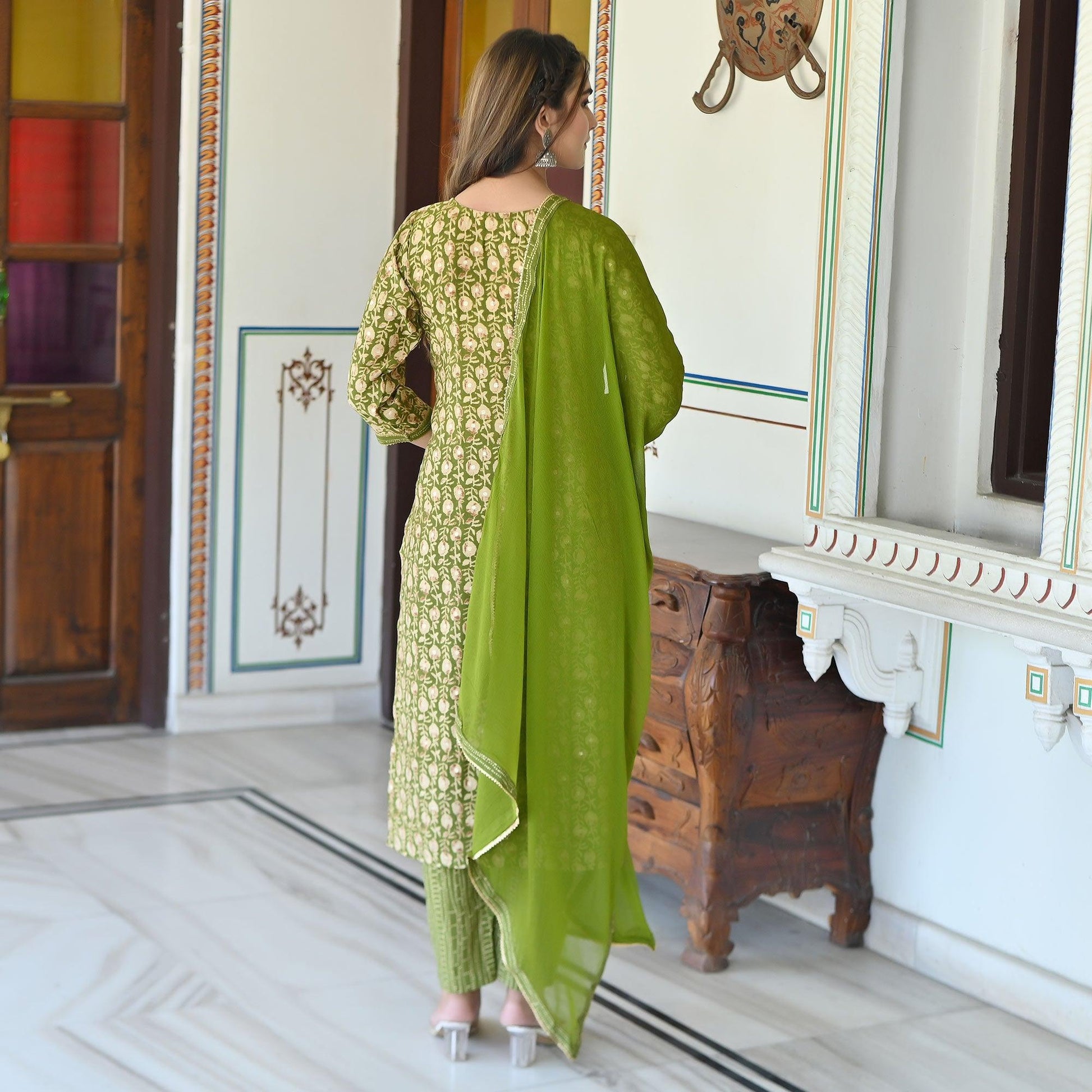 green-floral-foil-printed-chanderi-kurti-pant-set-with-dupatta