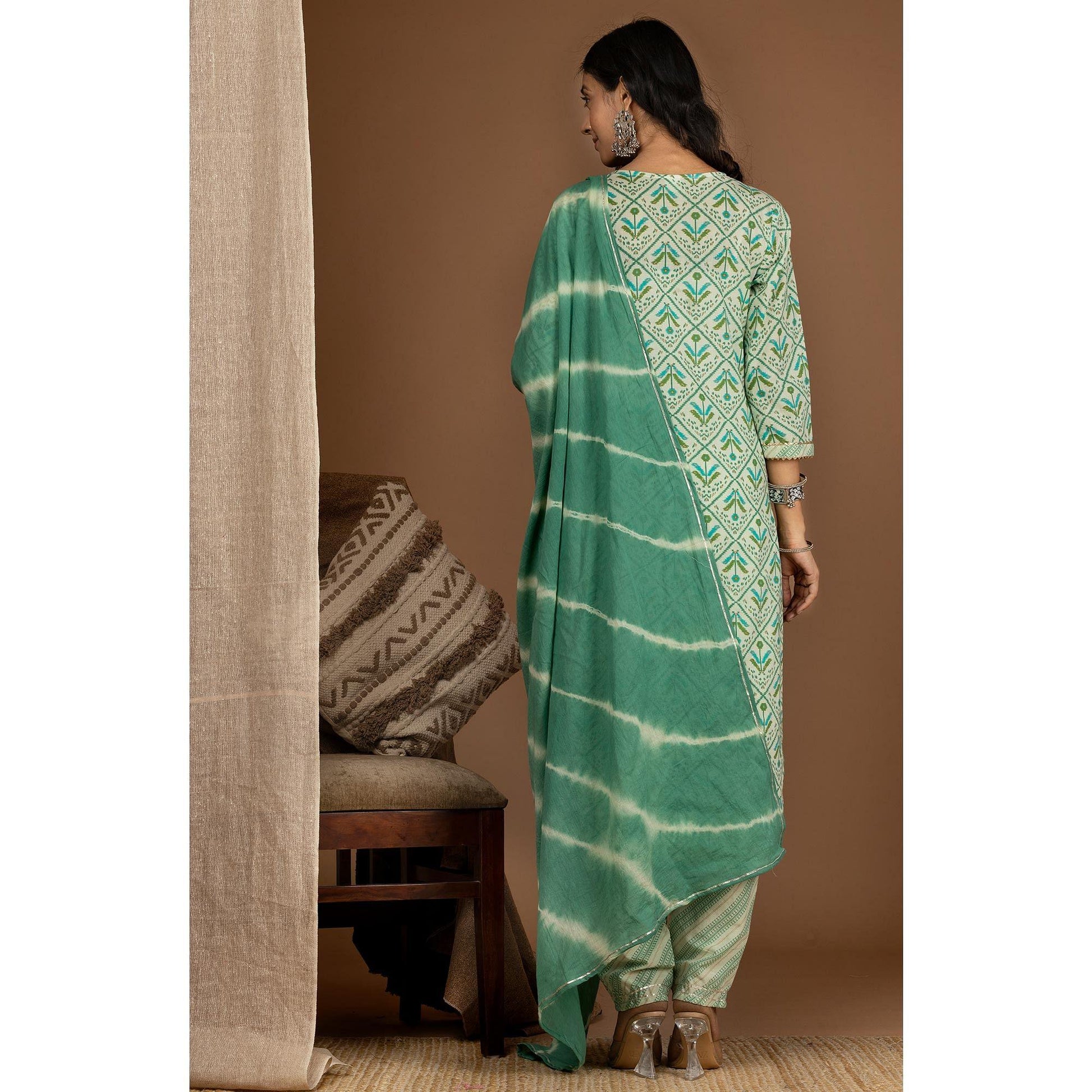 green-floral-printed-pure-cotton-kurti-pant-set-144157