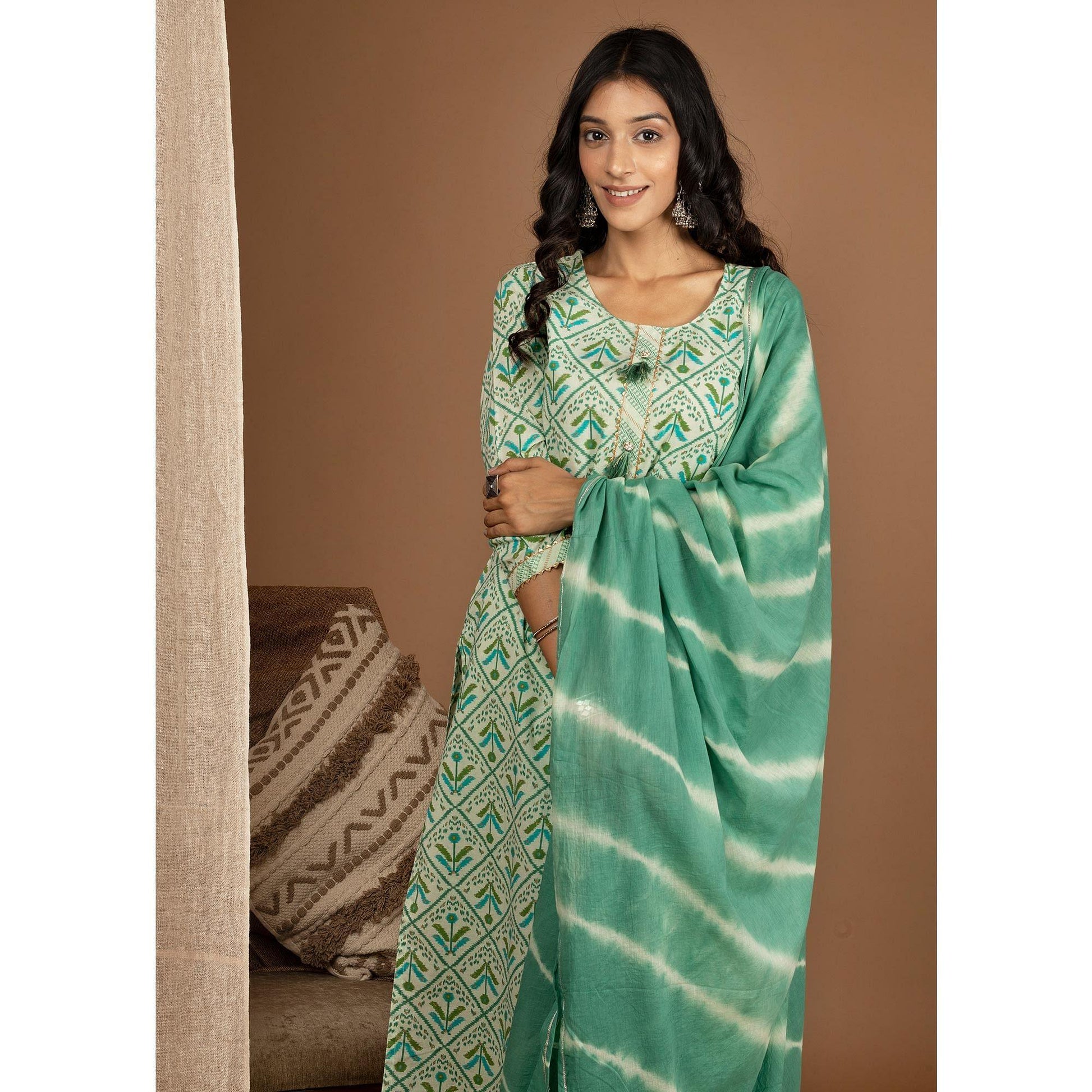 green-floral-printed-pure-cotton-kurti-pant-set-144157