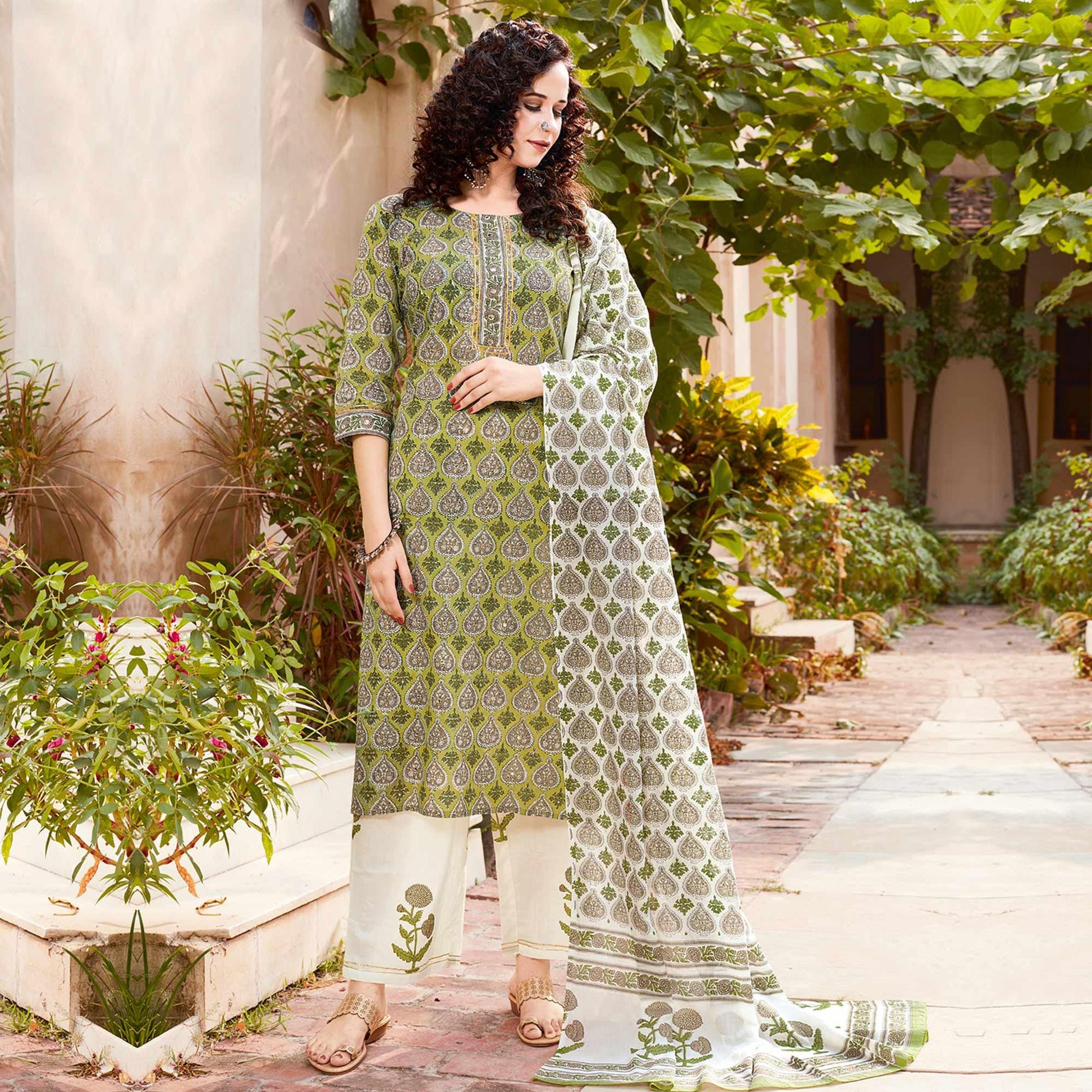 green-floral-printed-pure-cotton-salwar-suit