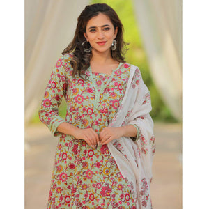 green-floral-printed-with-embroidered-cotton-kurti-pant-set